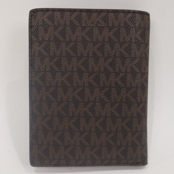 ❄ Michael Kors NWT Brown Black Gold Logo Lettering Credit Card Passport Holder - Picture 3 of 3